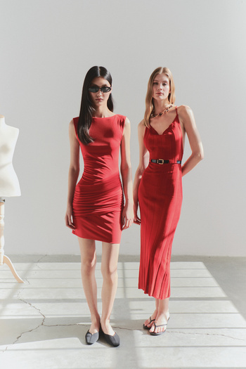 Trendyol Collection Red Maxi Knitwear - Dress with Low Back and Belt (Limited Edition) Twoss25El00500