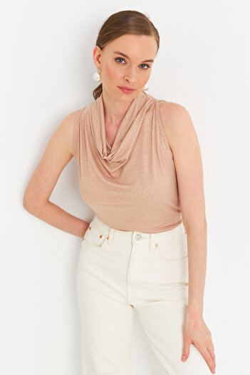 Cool & Sexy Women's Beige Back Window Patterned Blouse Lpp1021