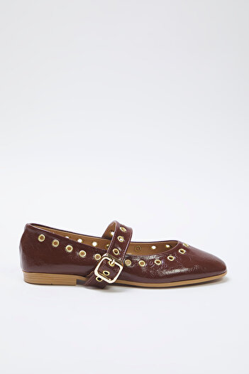 TRENDYOL SHOES Brown Eyelet Detailed Buckle Almond Toe Mary Jane Women's Ballerina Flats Takss25Be00043