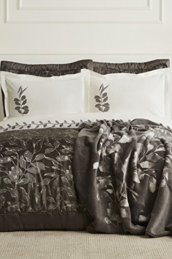 Karaca Home Anthracite Gardenia 8 Piece Dowry Set