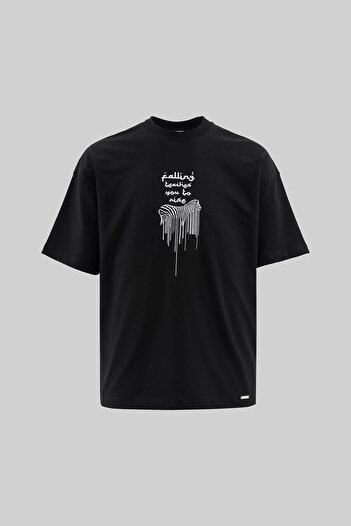 Machinist Men's Printed and Zebra Oversize Black T-Shirt