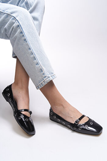 Riccon Thelmurn Women's Ballerina Black Patent Leather 0012900
