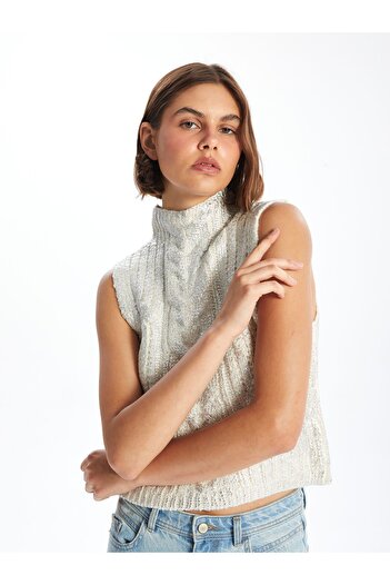 LC Waikiki Gemusterter Rollkragenpullover mit halbem Rollkragen für Damen