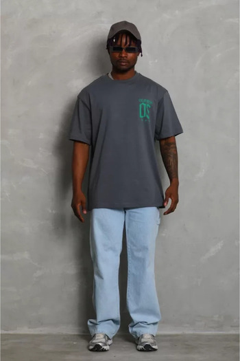 ebadi cottonLab Unisex Oversize T-Shirt με στάμπα με λαιμόκοψη - Καπνιστό