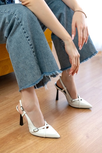 DİVOLYA Lorea White Patent Leather (10 cm Heel Length) Pointed Toe Heeled Shoes