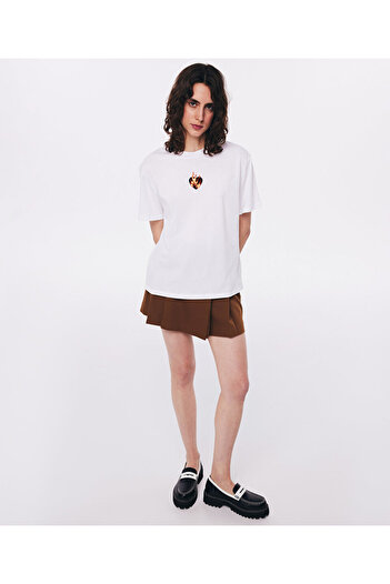 Twist Embroidery Detailed T-Shirt