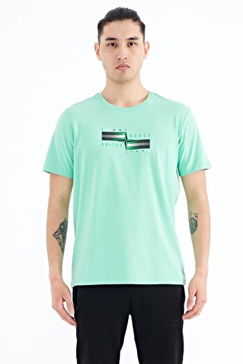 TOMMY LIFE Water Green Text and Figure Printed Standard Mold Men's T-shirt - 88215
