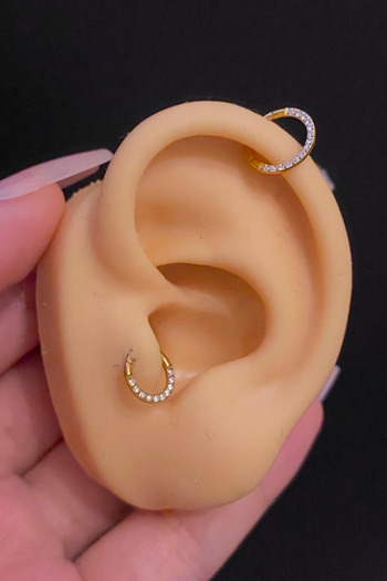 Blisse Piercing Kadın Kilitli Zirkon Taşlı Tragus Helix Daith Kıkırdak Halka Çelik Piercing
