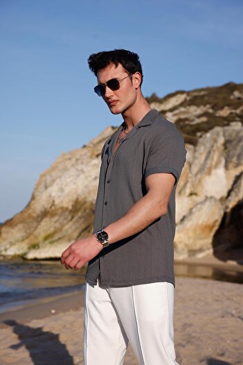 Pobudo Men's Anthracite Color Twist Pattern Short Sleeve Shirt