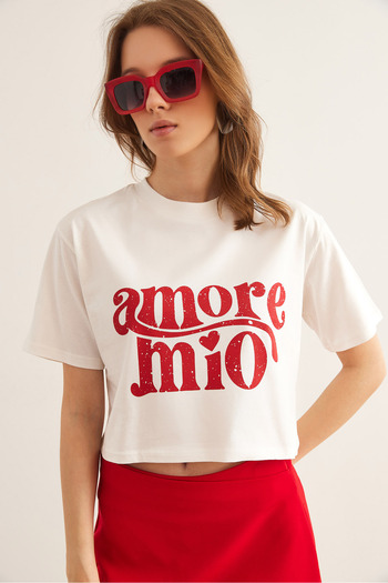 Olalook Women's Ecru Amore Printed Crop Cotton T-Shirt Tsh- 19000858
