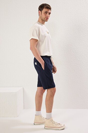 Trendyol Collection Темно-сині шорти та бермуди Linen Look Regular / Normal Fit 100% бавовна TMNSS23SR00030