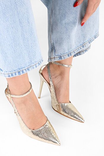 Shoeberry Kadın Mila Altın Yılan Desenli Kemerli Bilekten Bağlı Stiletto