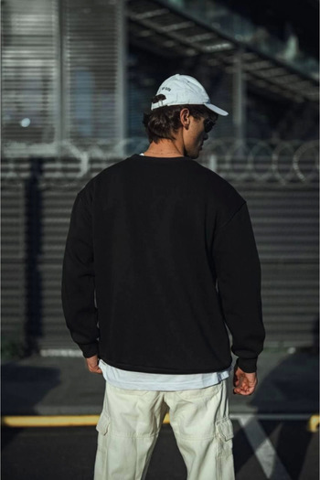buğrahayalin    Winter Crew Neck Three Thread Basic Sweatshirt - Black