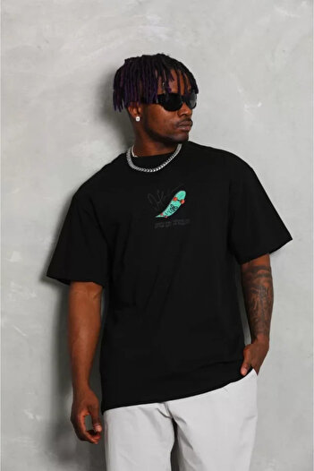 soonaksesuar Unisex Oversize εμπριμέ μπλουζάκι με λαιμόκοψη - Μαύρο
