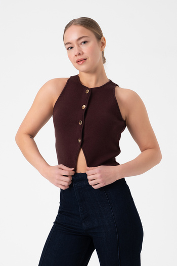 Merry Rise Buttoned Brown Crop Women's Knitwear Vest