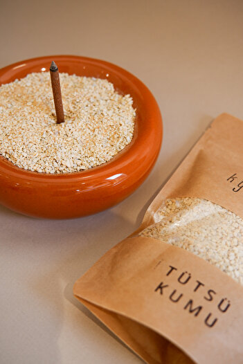 Kyphi Natural Tütsü Kumu - Demet Ve Çubuk Tütsü Kullanımı İçin - 250 Gram