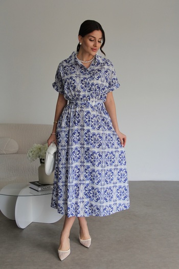 Julidress Rochie cămașă cu imprimeu cu gresie albă și albastră, cu nasturi în sus și curea