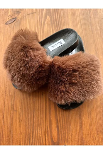 Pomidik Women's Brown Soft Loose Furry Single Strap Summer Slippers