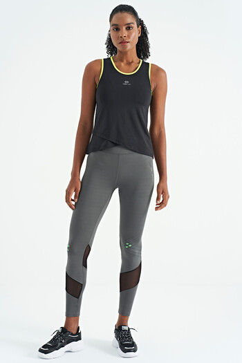 TOMMY LIFE Black Logo Printed Standard Fit Women's Sports Undershirt with Bias Stripes - 97255