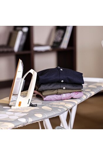 Geepas 1200W Automatic Dry Iron - 60 Micron Teflon Sole Plated, Big fabric guide & Pilot Indicator-GDI7729