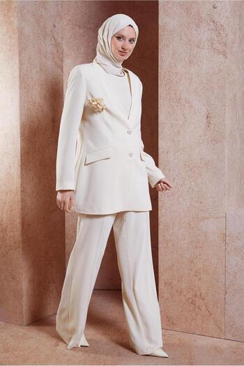 Alvina Three-pants Brooch Detailed Suit - 30445