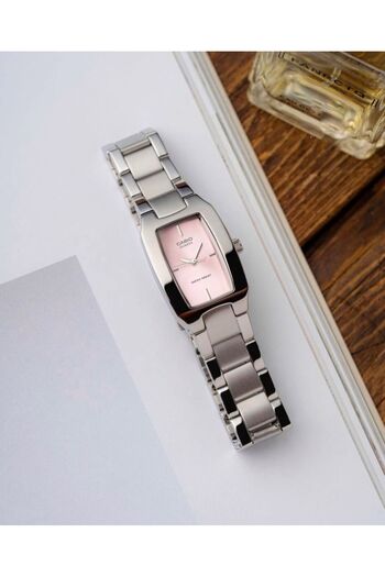 Casio Casio Women's LTP-1165A-4CDF Water Resistant Analog Watch - 21