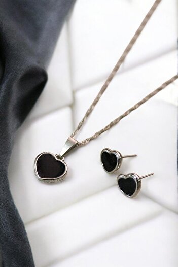 EUROMODA Black Heart Design Necklace Earring Set