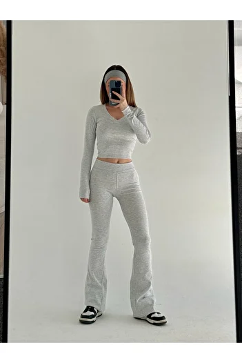 Deppot V-Neck Waist Detail Spanish Leg Leggings Set