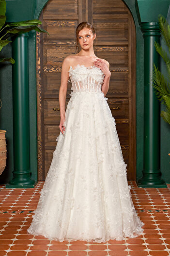 Lenta Moda White Strapless Neckline Three-Dimensional and Pearl Detailed Wedding Dress