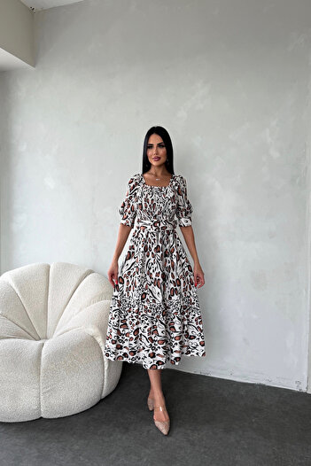 LİLA İSTANBUL Καλοκαιρινό φόρεμα με τετράγωνο γιακά Gimped Ethnic σχέδιο