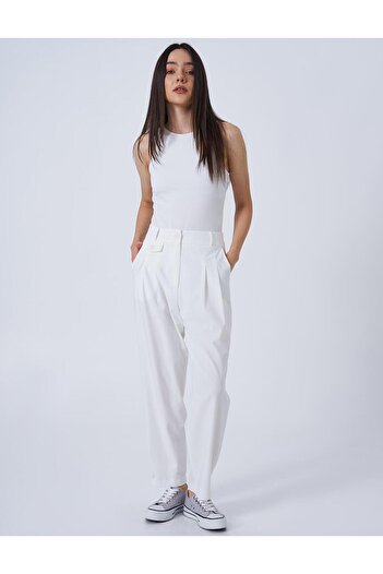Kayra Carrot Cut Trousers - Buttoned Leg Ecru