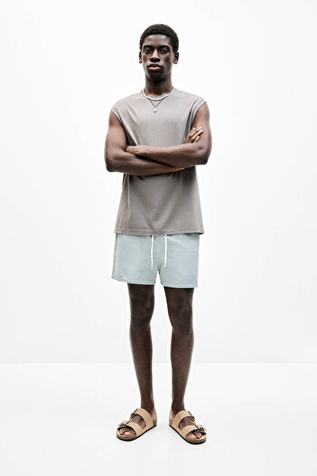 Pull & Bear Çizgili gofre deniz şortu