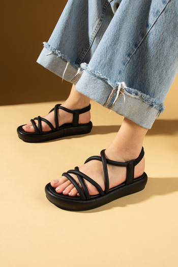 Pembe Potin New Season Women's Black Banded Comfortable Poly Sole Stylish Daily Sandals