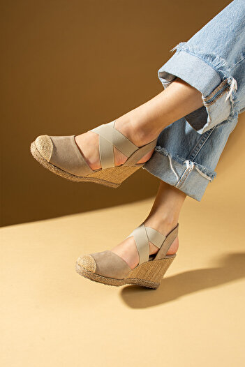 Pembe Potin New Season Women's Beige Suede Comfortable Wedge Sole Stylish Daily Sandals
