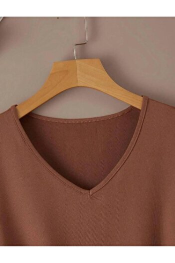 woonkey ΓΥΝΑΙΚΕΙΟ T-SHIRT ΚΑΝΟΝΙΚΟ ΜΕ ΛΑΙΜΟ V