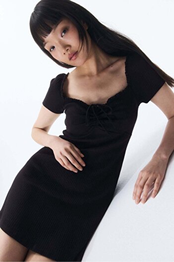 H&M Lace-trimmed flared-skirt dress