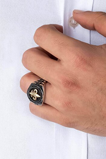So CHIC... İris Çiçeği Figürlü Gümüş Erkek Yüzük
