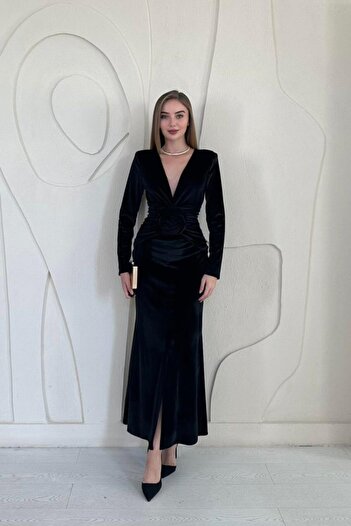 buğrahayalin Black Rose Dress with Slit Front