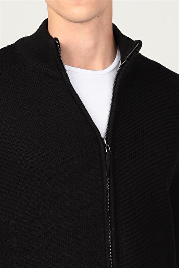 Tudors Erkek Slim Fit Kendinden Desenli Fermuarlı Hırka