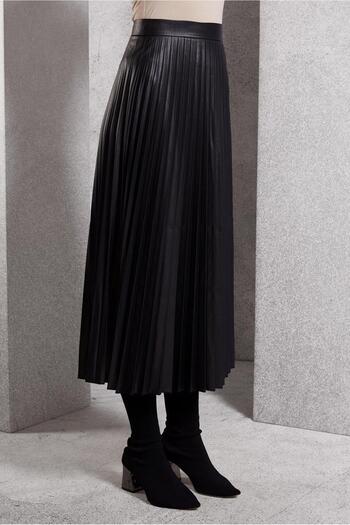 Alvina Pleated Suni Leather Skirt 60634