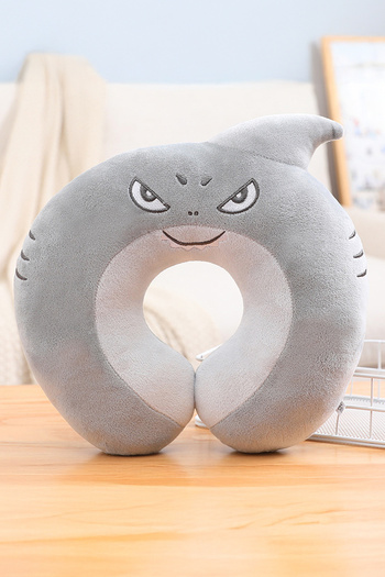 Ecrou Shark Plush Travel Neck Pillow – Gray (45 X 45 cm)