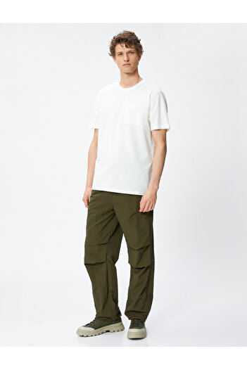 Koton Baumwoll-Basic-T-Shirt – Taschendetail, Rundhalsausschnitt, kurze Ärmel
