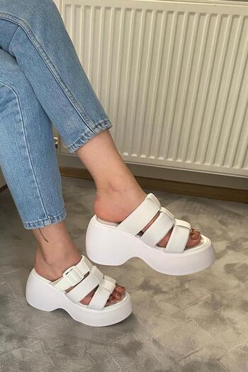 Preshley Women's Bonti White Three-Piece Buckle Detailed Thick Sole Orthopedic Sandals K-3030