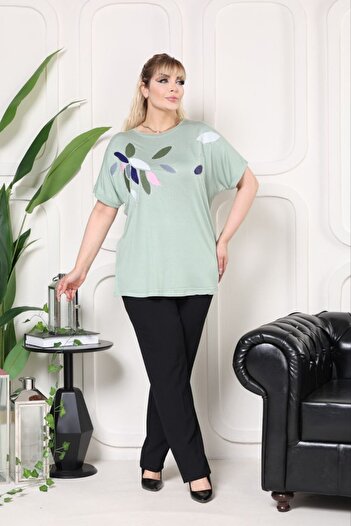 VERA COLLECTİON BATTAL BEDEN FULL LİKRALI TAŞ İŞLEMELİ KADIN BLUZ