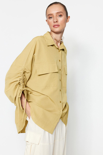 Trendyol Modest Světle žlutá košile z tkané bavlny s nastavitelnými rukávy TCTSS23TG00011