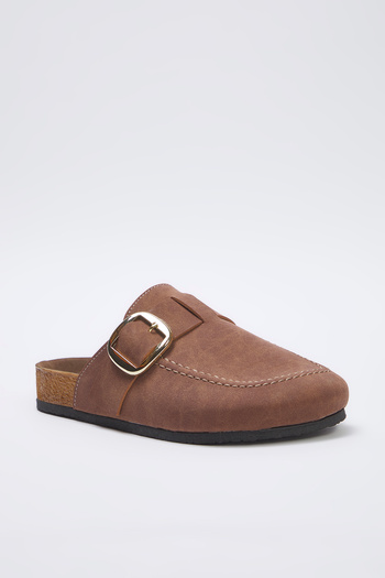 TRENDYOL SHOES Světle hnědé uzavřené přední opasek s přezkou čtvercová špička ploché dámské pantofle Sabo TAKSS25TE00000