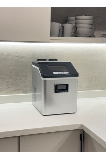 Magic Ice Maker Machine 15KG/24H 24 Cubes Ready in 13-25 Mins LCD Display with Self-Cleaning Function