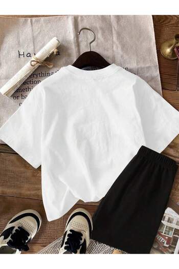 PENTHİLUS 2-Piece Set of Strawberry Cartoon Printed Pink Short-Sleeved T-Shirt and Black Shorts