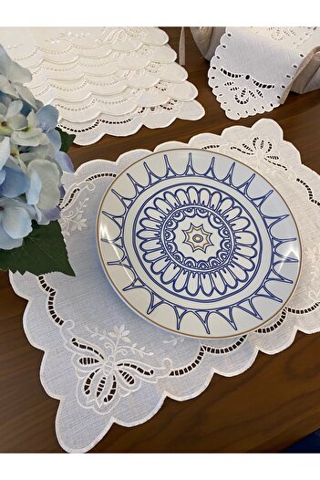 Denef Home Hole Work Butterfly American Service 1 Piece - Machine Embroidered, Stain Resistant Linen, 35X50 cm