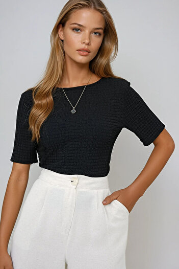 VAGGON Women's Black Boat Neck, Low-Cut Short Sleeve Seersucker Summer Blouse